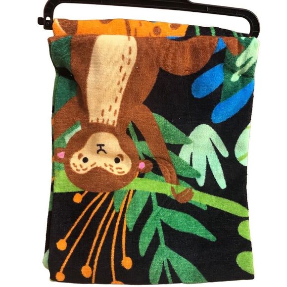 Mainstays Terry Beach Towel, Jungle Print, Monkey, Parrot, 28x60 Cotton - Picture 4 of 6